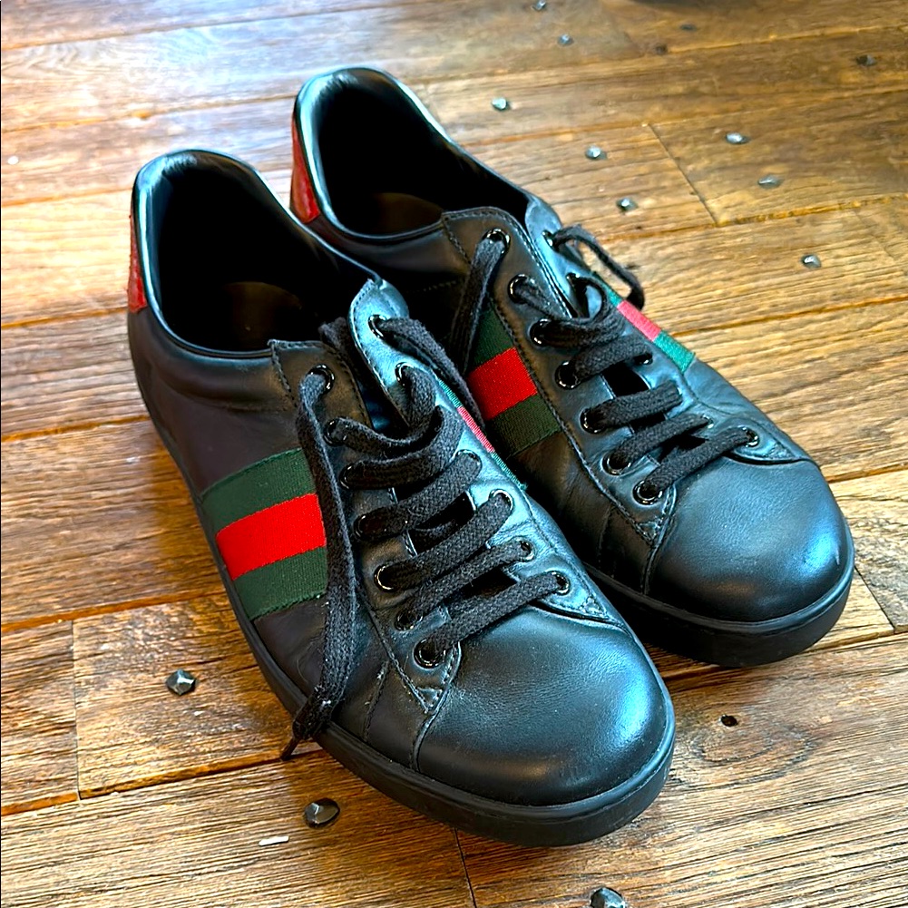 Gucci Black And Red Sneakers With Signature Stripes
